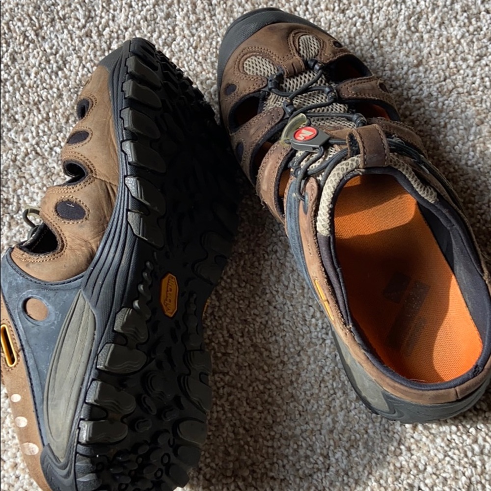 Men’s shoes